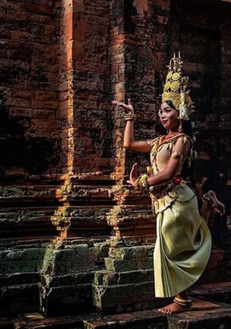 In Cambodia, you can discover the country’s fascinating history and culture
