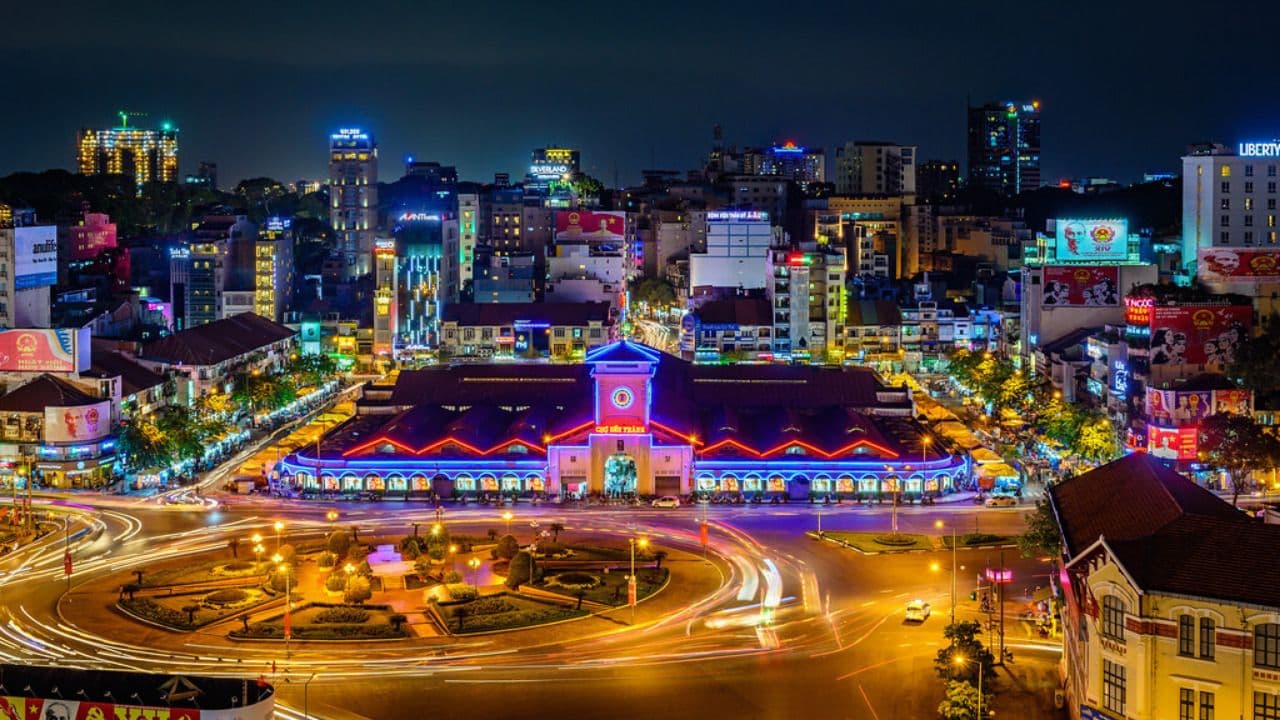 Ben Thanh market - an ideal place to buy souvenirs in Sai Gon (Source: Internet)