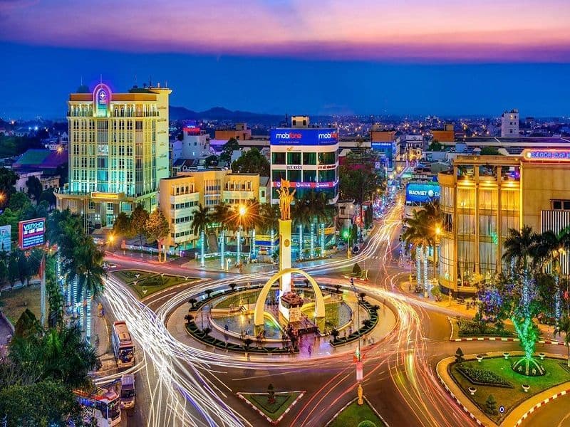 Visitors can consider this as a stopover or take a day trip to come to one of the best places to go in Vietnam (Source: Internet)