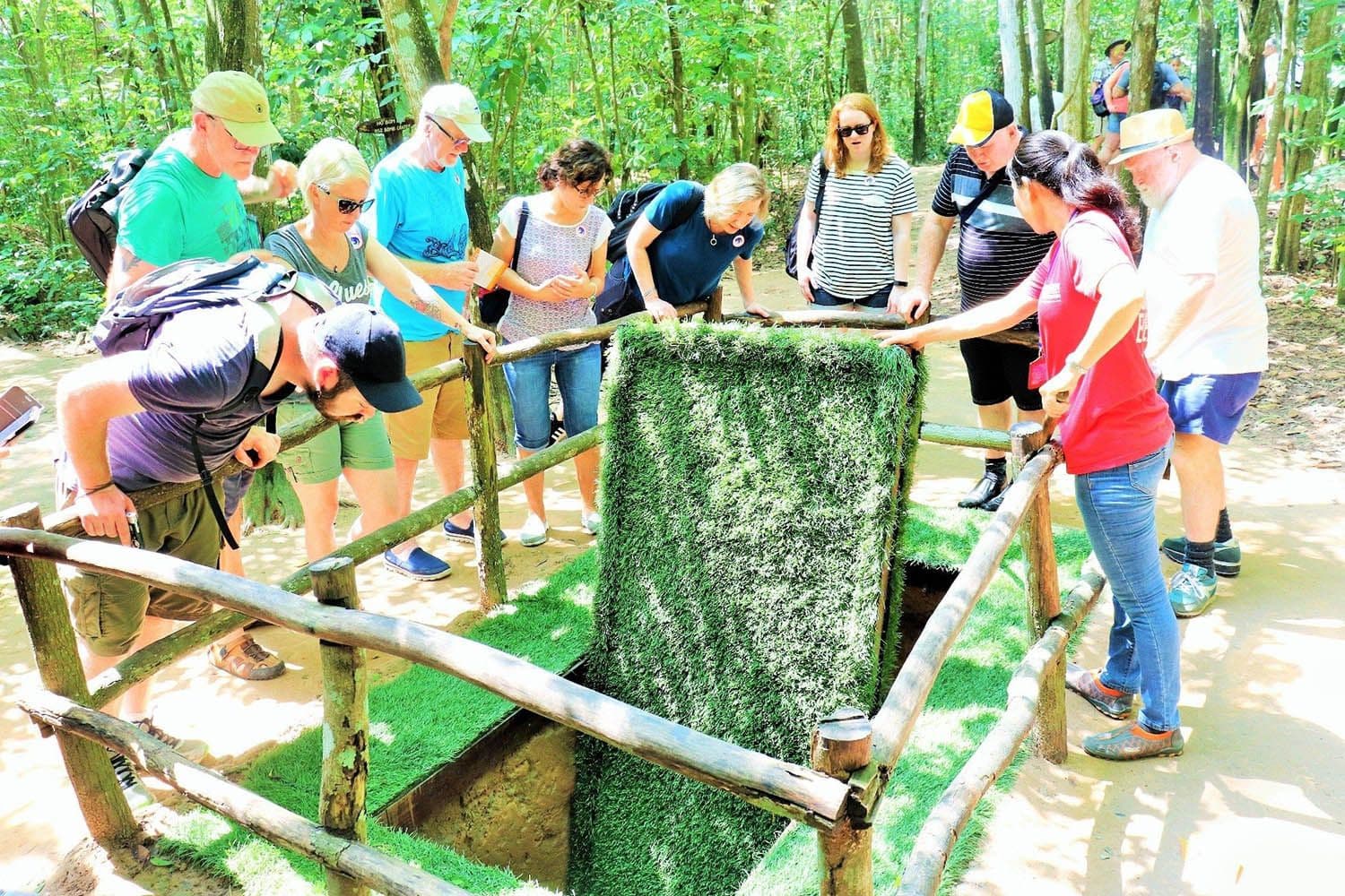 At Cu Chi Tunnels, visitors will have an exciting experience (Source: Internet)