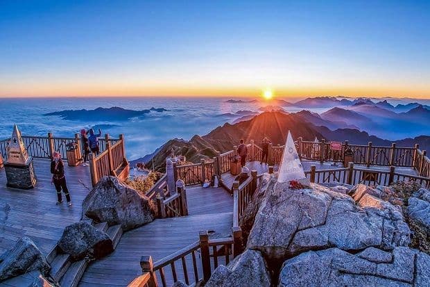 The best time to visit the northern mountainous provinces of Vietnam is the end of October (Source: Internet)