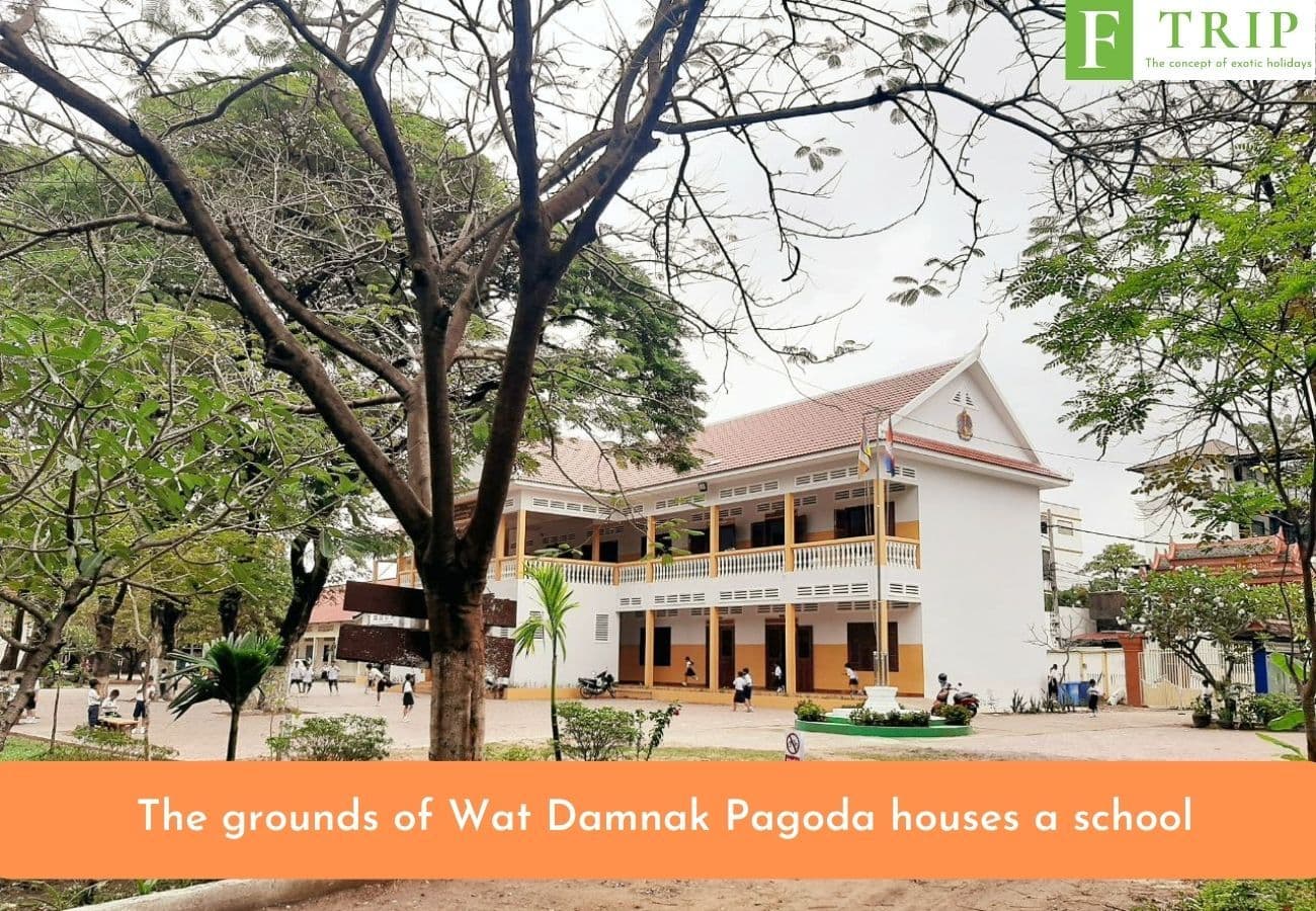 The grounds of Wat Damnak Pagoda houses a school (Source: Internet)