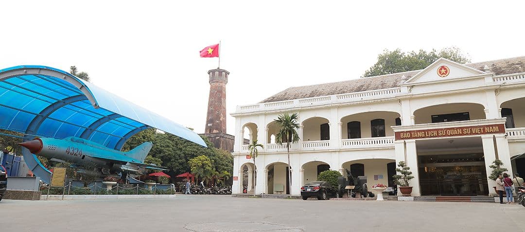 You will be immersed in works of art when you enter the Fine Arts Museum of Vietnam (Source: Internet)