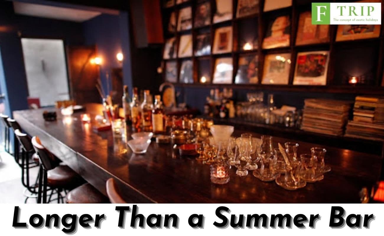Longer Than a Summer Bar is a hidden gem in the heart of Hanoi with homemade drinks (Source: Internet)
