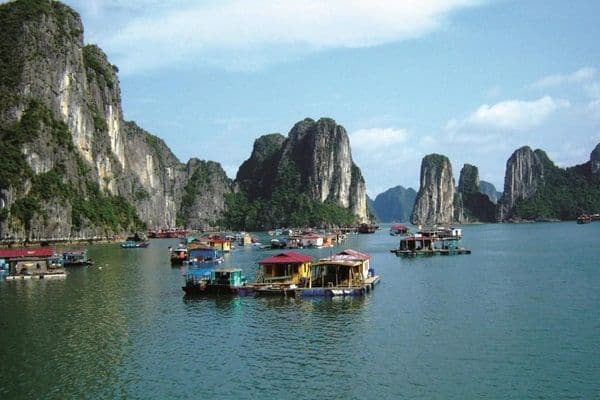 Get by Ba Hang Fishing Village during Vietnam itinerary! (Source: Internet)
