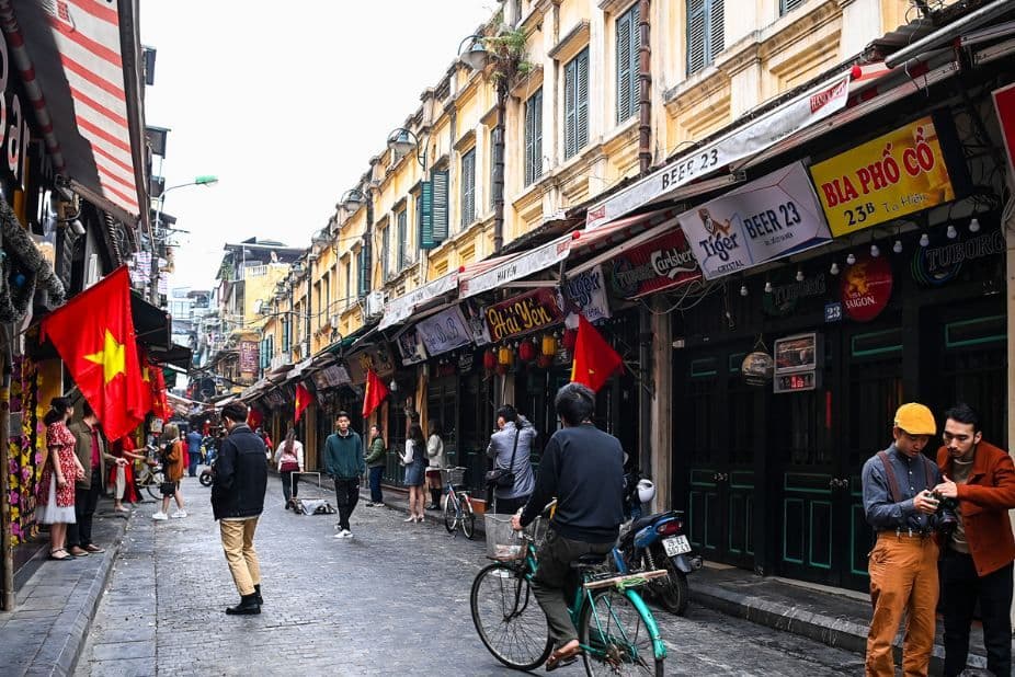 Vietnam itinerary first stop: Hanoi Old Quarter & 36 Streets (Source: Internet)