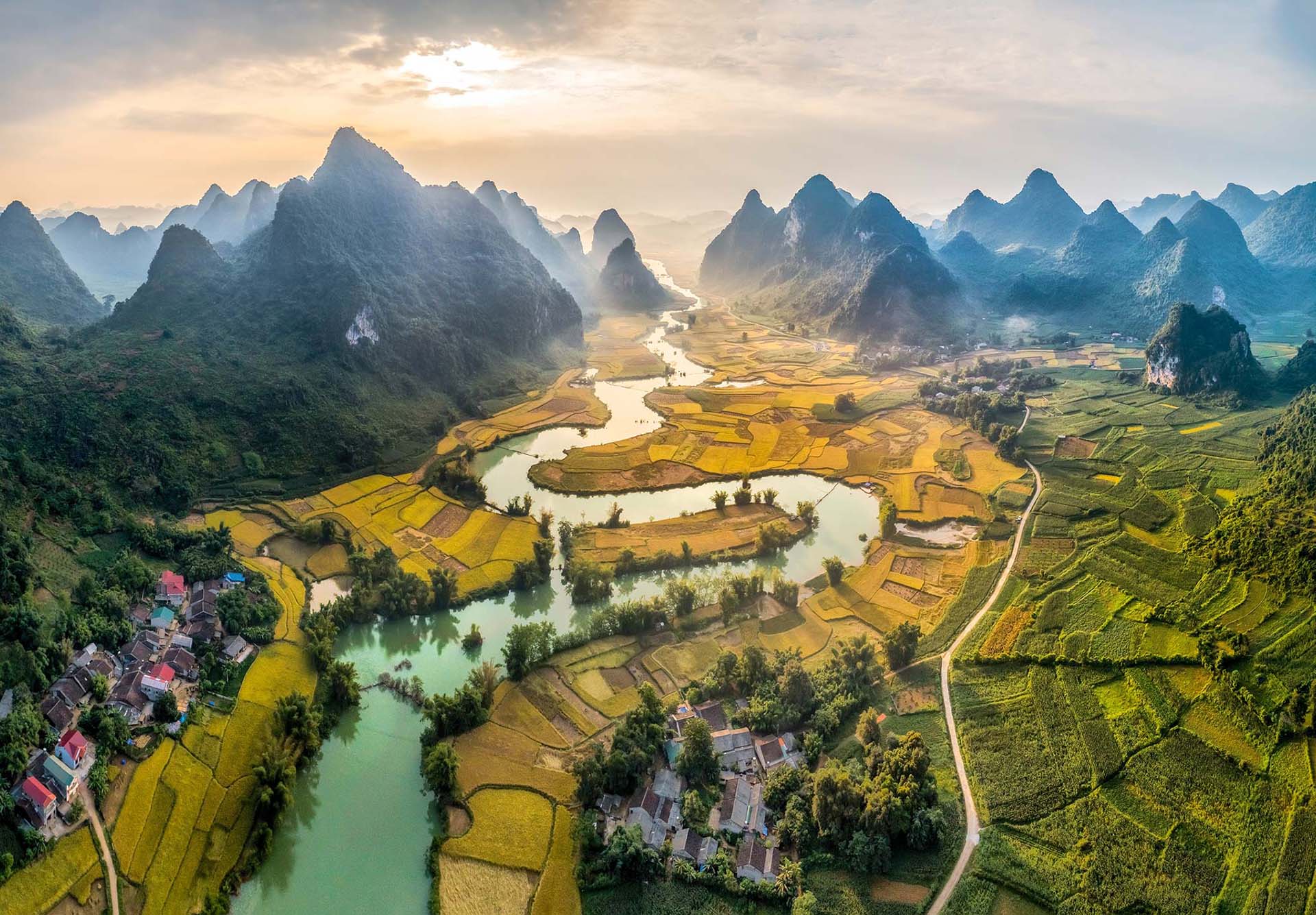 CaoBang_PhongNam_valley_landscape_photography_luminousvietnam_phototour