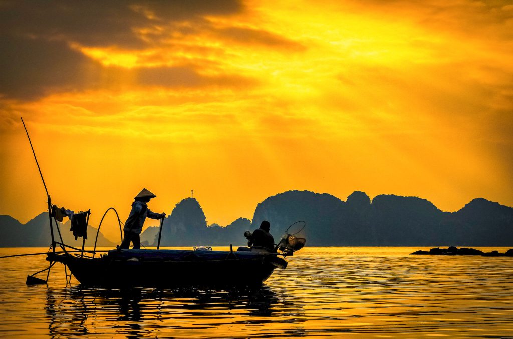 Ha Long Bay 10 day vietnam tour